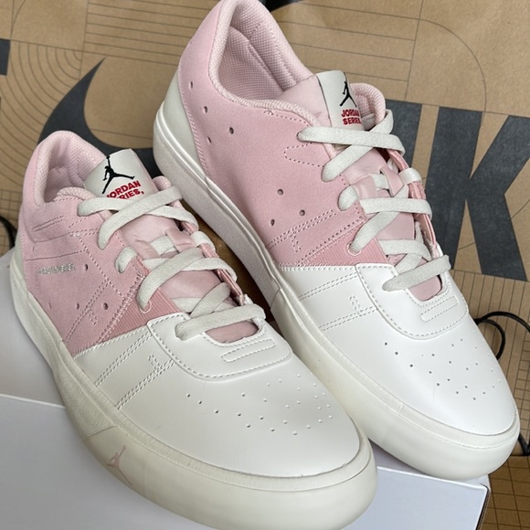 JORDAN SERIES.03 ‘Atmosphere’ WMNS - Picture 8 of 16